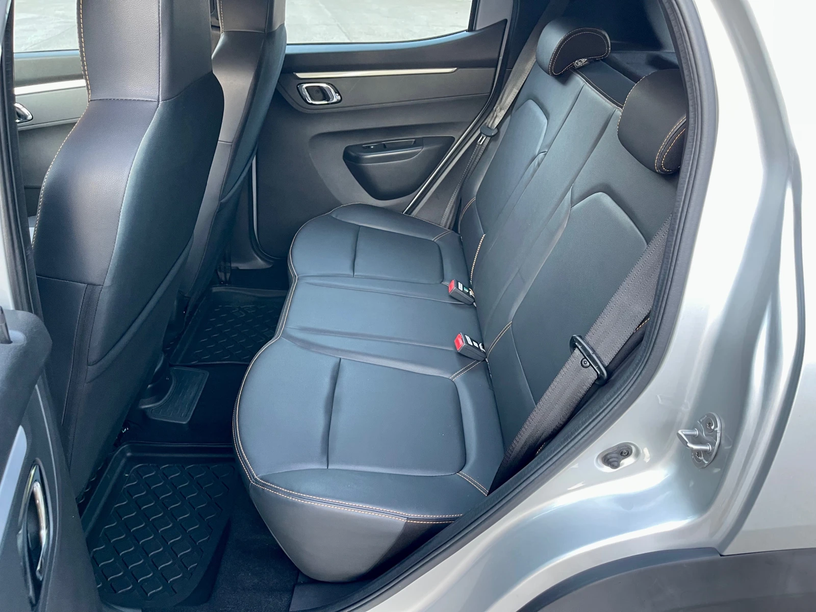Dacia Spring Comfort Plus* CCS* В Гаранция* Лизинг*  - изображение 8