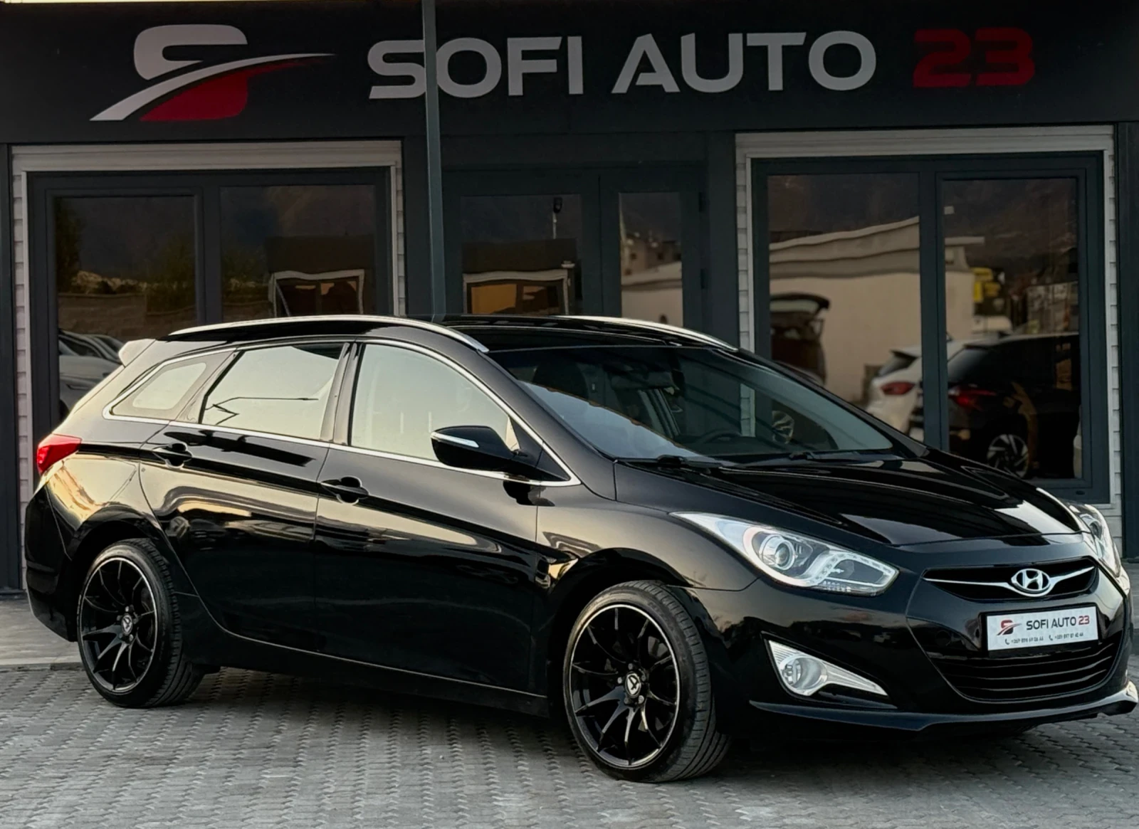 Hyundai I40 1.7 CRDI! ПЪЛНА СЕРВИЗНА ИСТОРИЯ!АВТОМАТИК - изображение 2