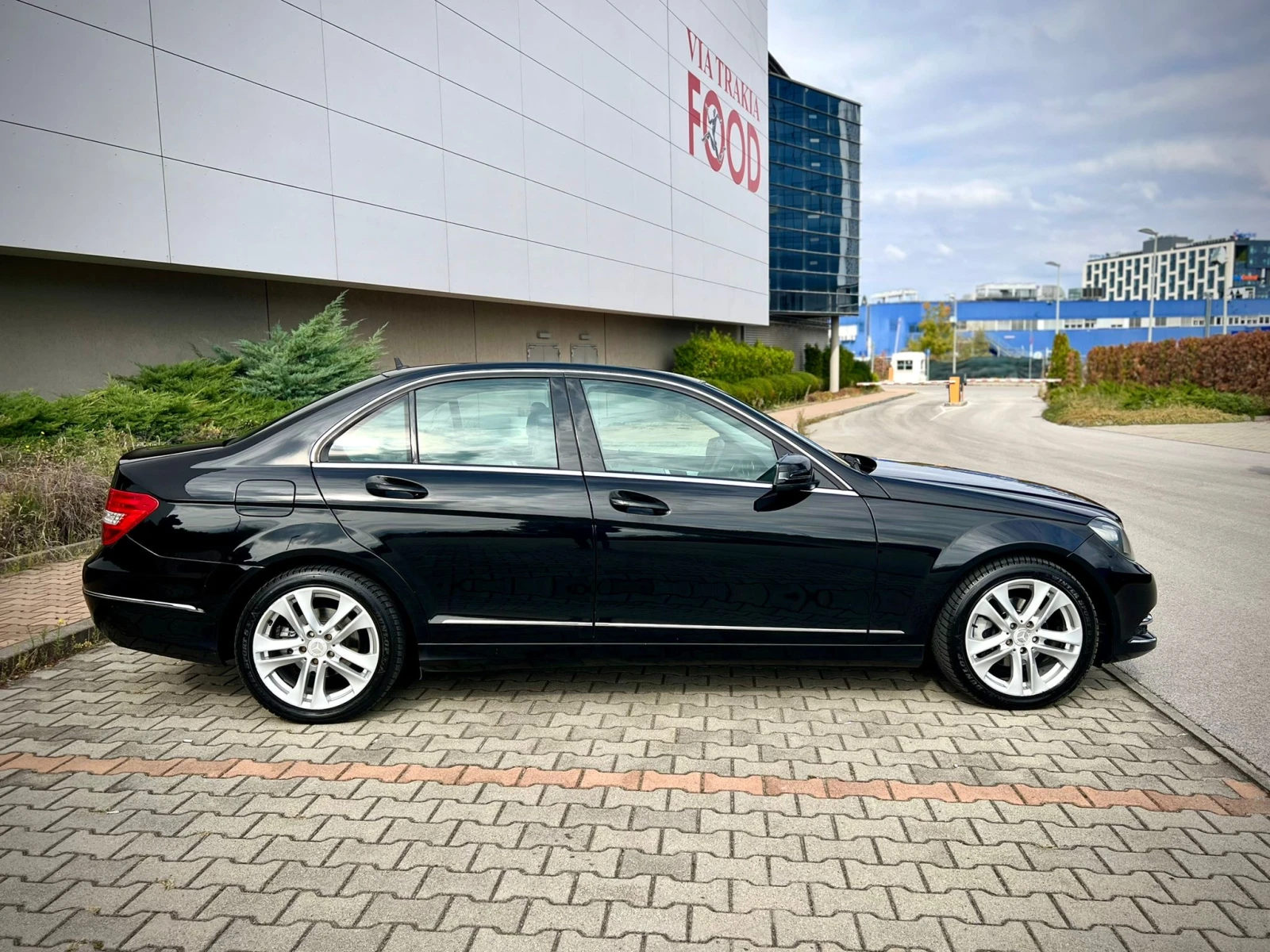 Mercedes-Benz C 220 2.2CDI     349    | Mobile.bg   5
