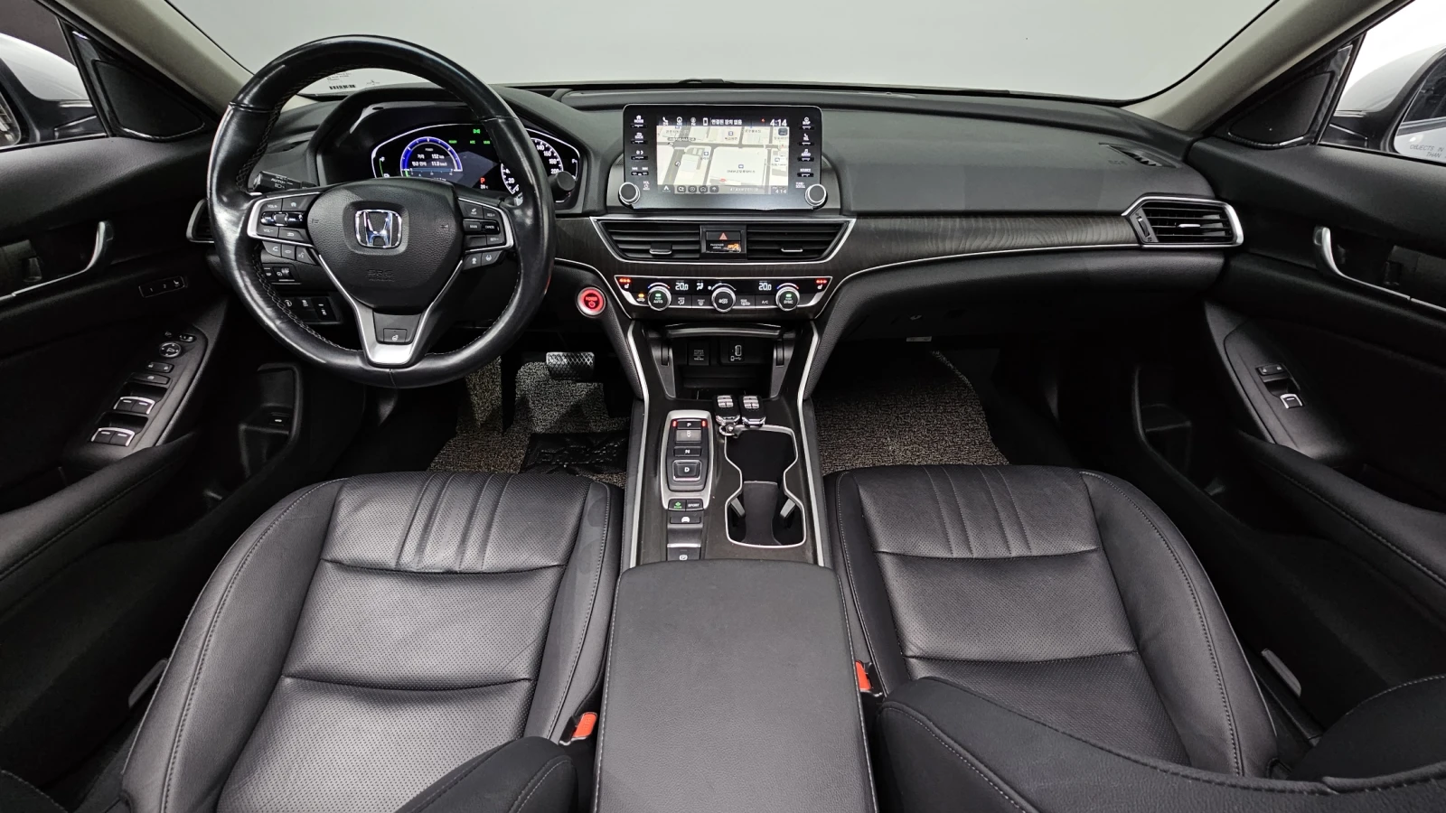 Honda Accord 10th Generation 2.0 Hybrid - изображение 6