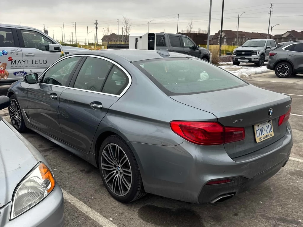 BMW 530 2018 XDRIVE * ДИСТРОНИК* 360 КАМЕРА* HEAD UP*  - изображение 3