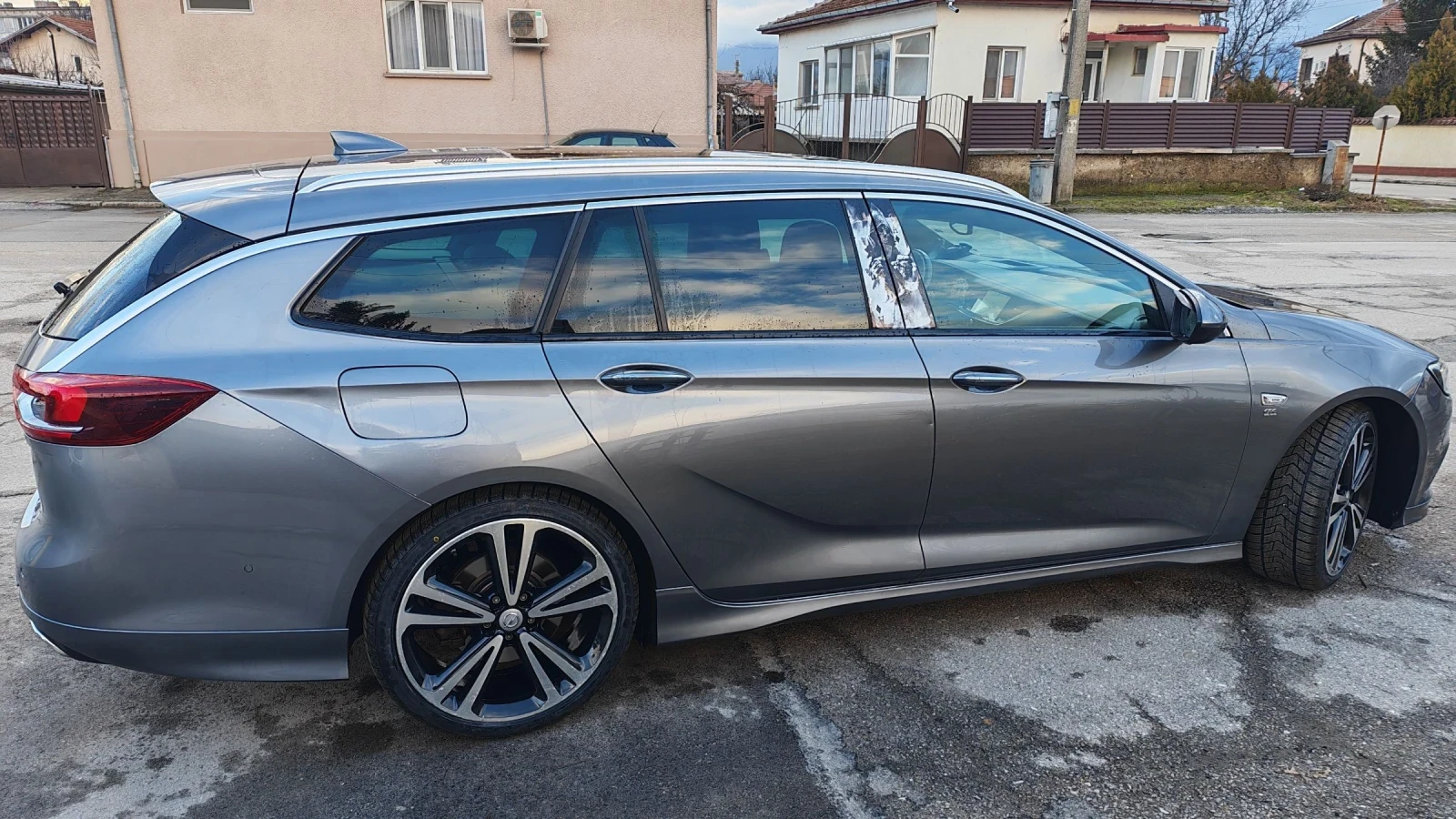 Opel Insignia  - изображение 2