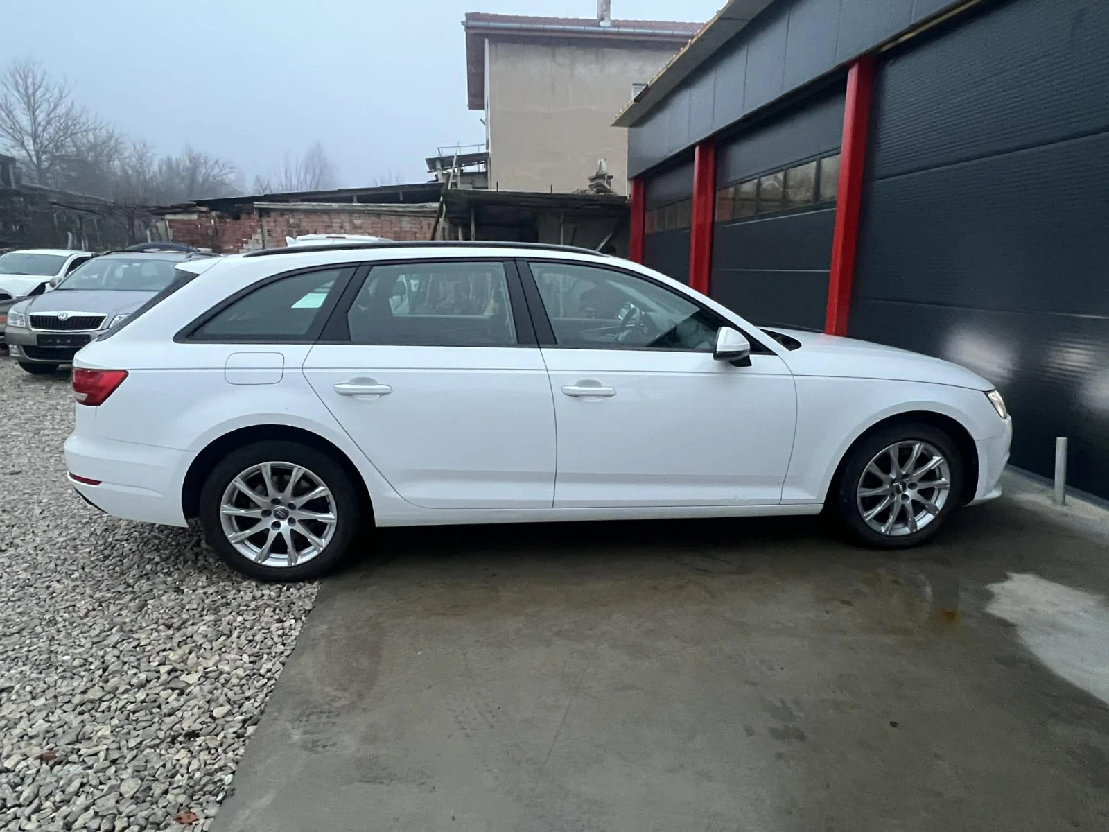 Audi A4 G-TRON 2.0 TFSI, снимка 9 - Автомобили и джипове - 53713958
