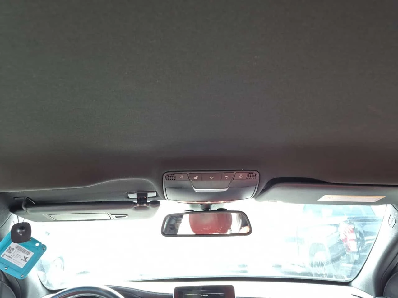 Mercedes-Benz C 300 * OT ГЛАВНО ПРЕДСТАВИТЕЛСТВО* , снимка 11 - Автомобили и джипове - 54132209