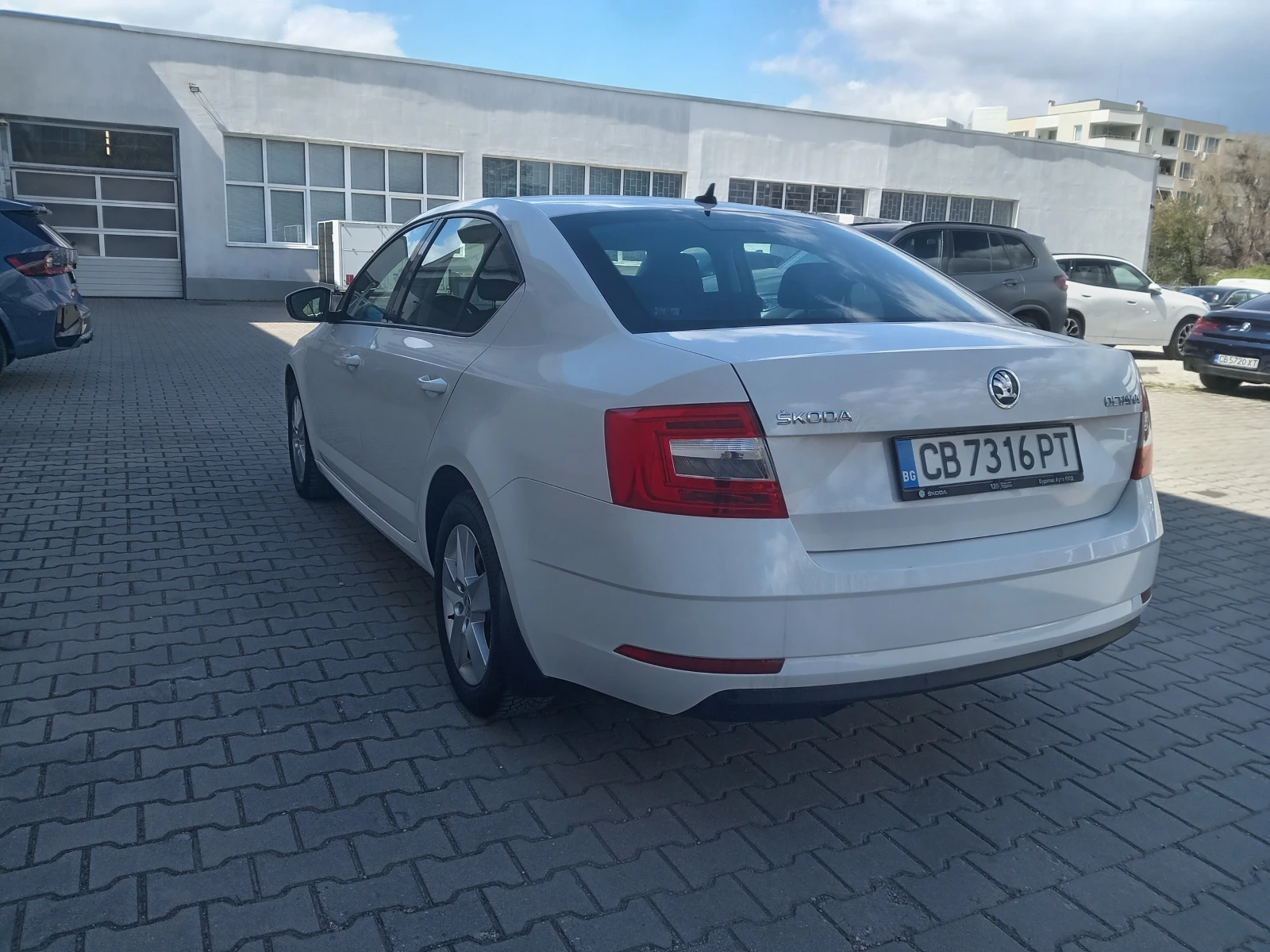 Skoda Octavia 1.6TDI , снимка 4 - Автомобили и джипове - 54148622