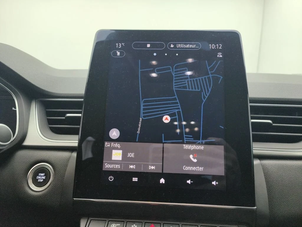 Renault Captur 1.3 TCe Intens, снимка 8 - Автомобили и джипове - 54292461