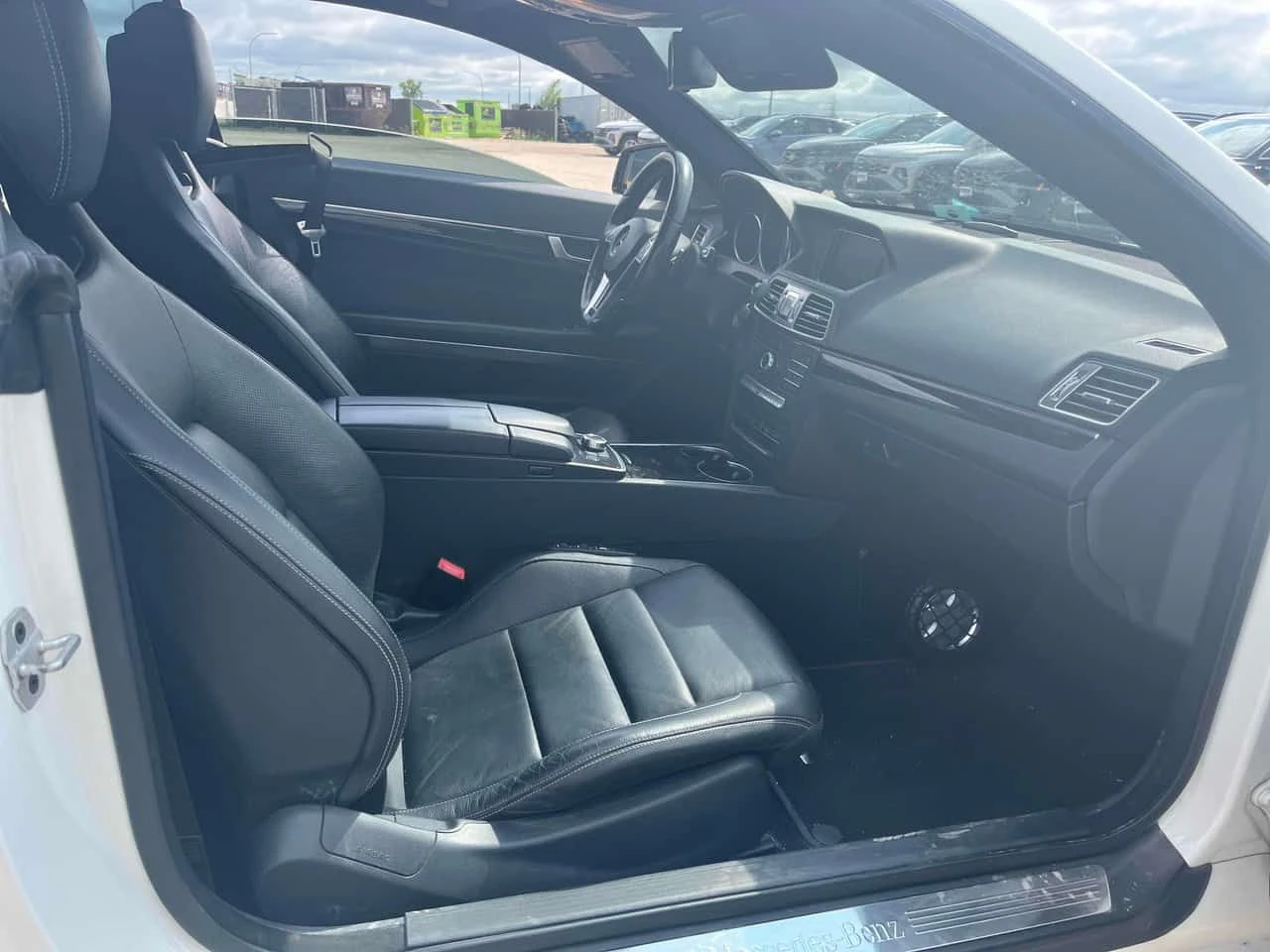 Mercedes-Benz E 400 АМГ ПАКЕТ/CARFAX/ПОДГРЕВ/МАСАЖИ/ПАНОРАМА, снимка 15 - Автомобили и джипове - 55409881