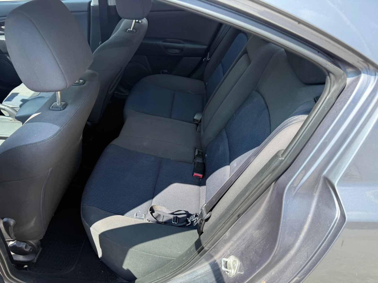 Mazda 3 1.6 БЕНЗИН#ВСИЧКО ПЛАТЕНО , снимка 10 - Автомобили и джипове - 55604152