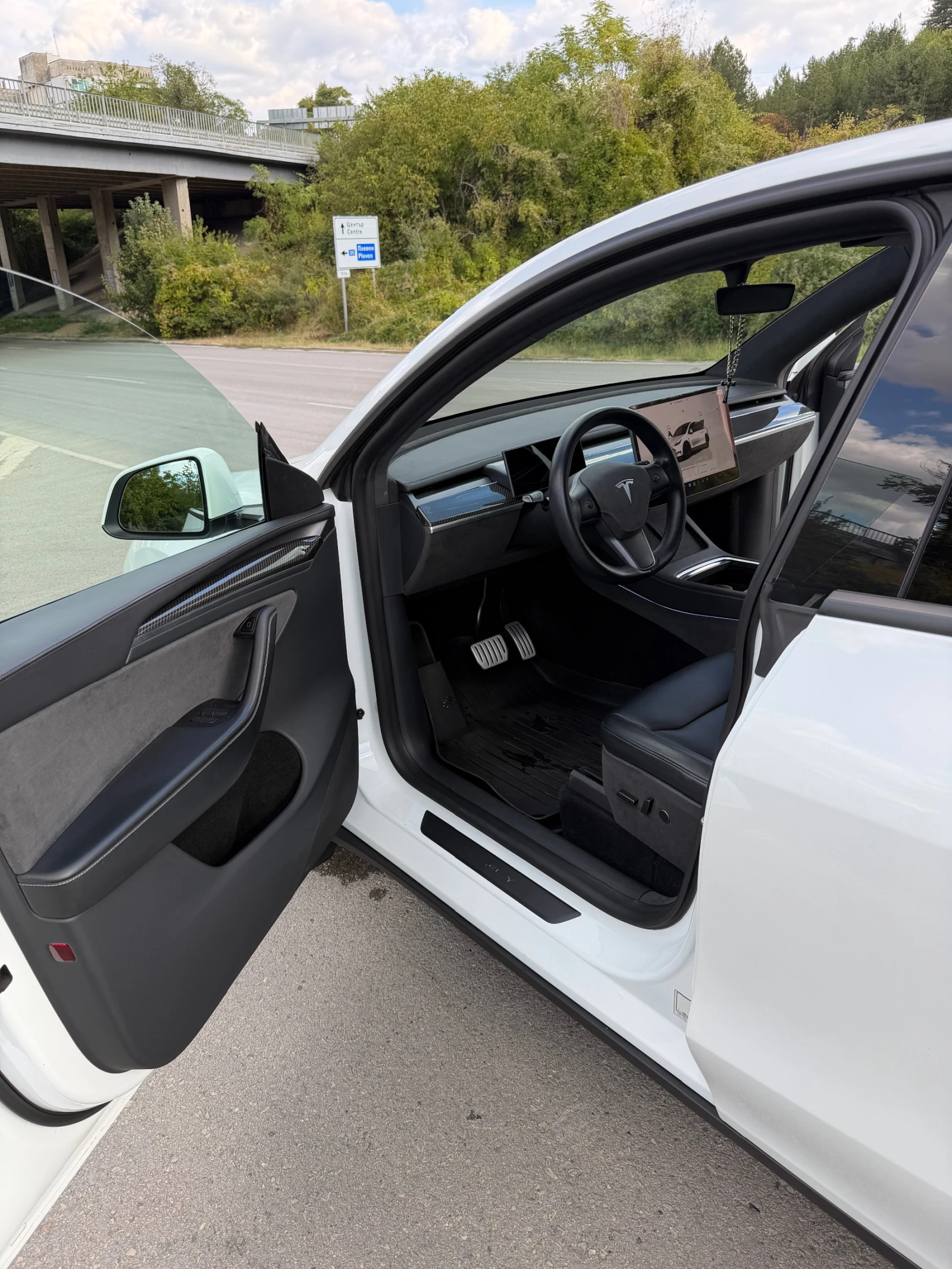 Tesla Model Y Performance, снимка 7 - Автомобили и джипове - 56262439