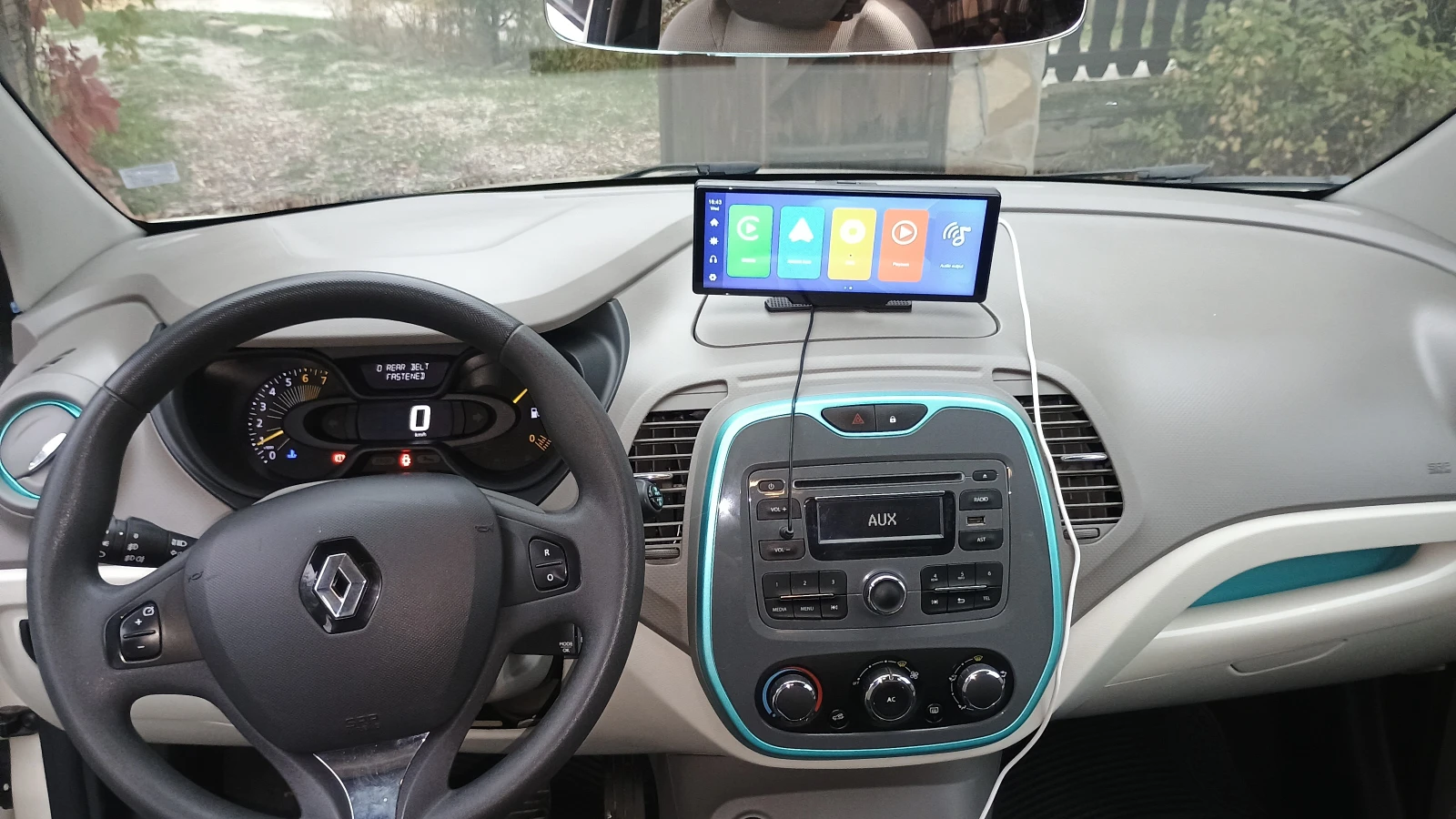 Renault Captur, снимка 10 - Автомобили и джипове - 56562679