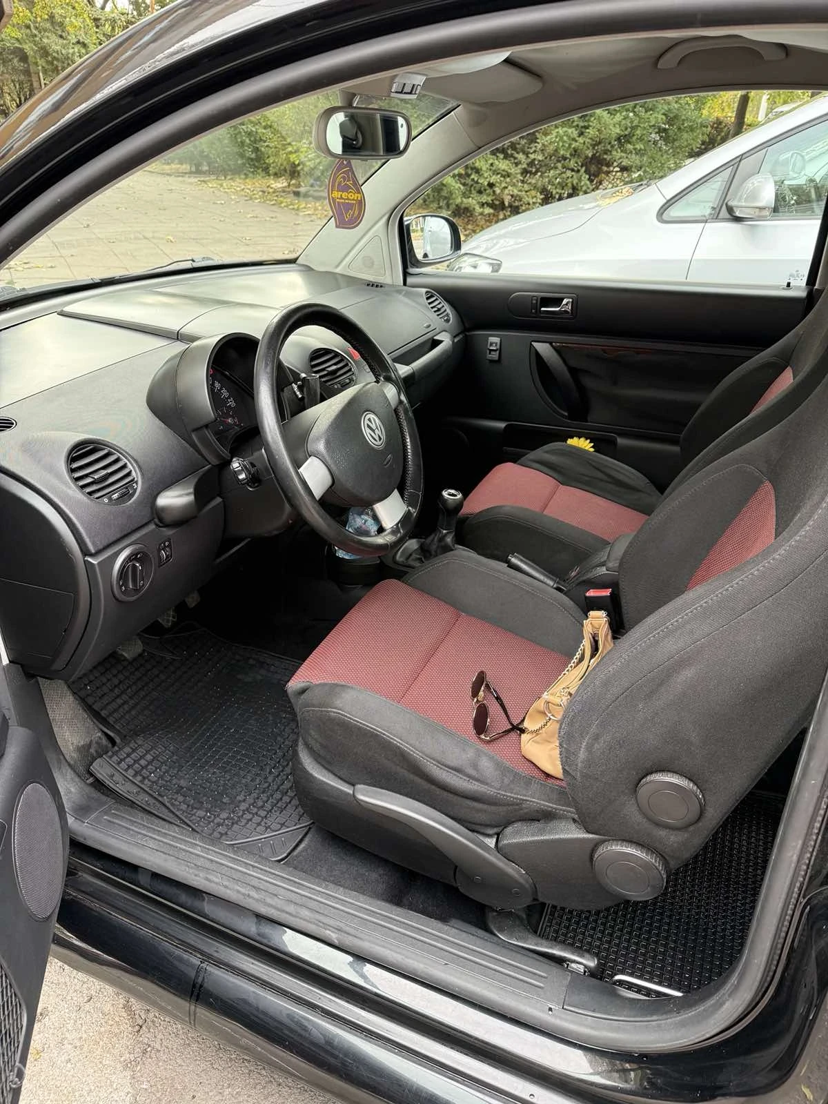VW New beetle Beetle Domingo 1.9 TDI, снимка 8 - Автомобили и джипове - 56726733