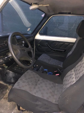 Lada Niva Пикап, снимка 11