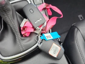 Kia Seltos 2L 4cyl AWD, снимка 8
