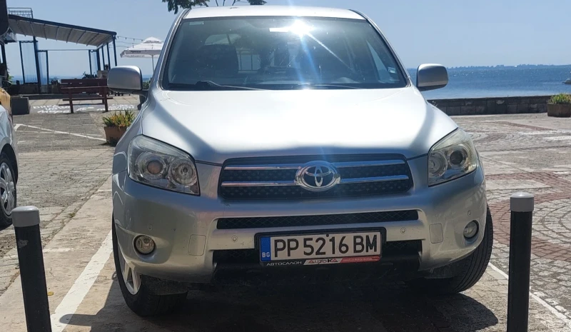 Toyota Rav4 2.2   136коня, снимка 4 - Автомобили и джипове - 47453719