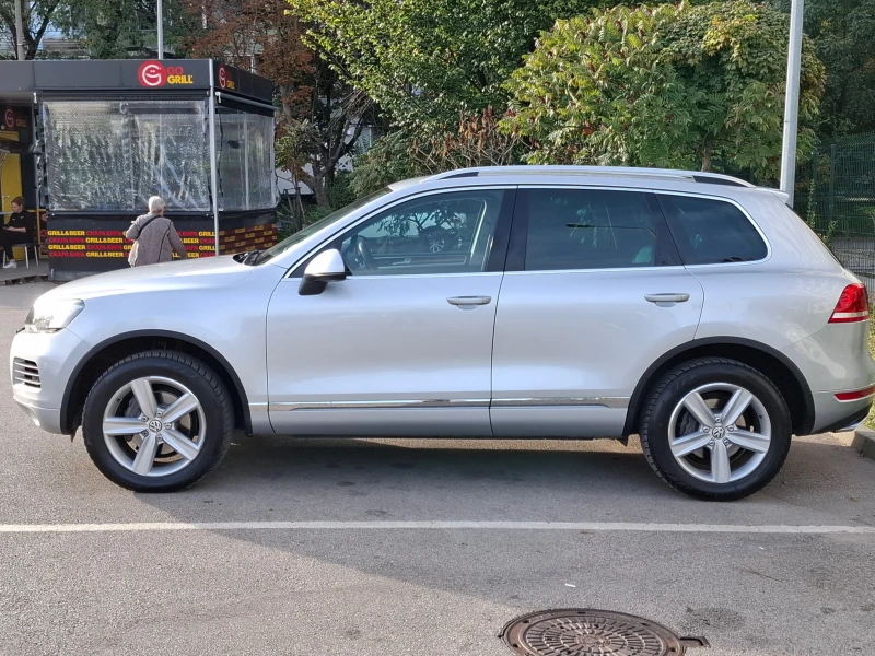 VW Touareg 3.0TDI/Обслужен/ТОП!, снимка 4 - Автомобили и джипове - 48577516