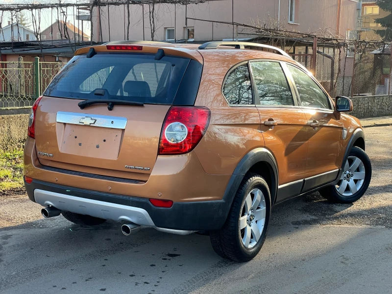 Chevrolet Captiva 2.4i* 4x4* 6+ 1м.* , снимка 4 - Автомобили и джипове - 49349167