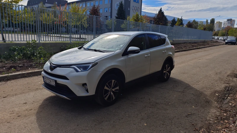 Toyota Rav4 2.0, снимка 5 - Автомобили и джипове - 52472770