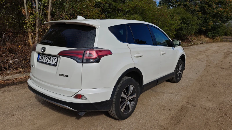 Toyota Rav4 2.0, снимка 4 - Автомобили и джипове - 52472770