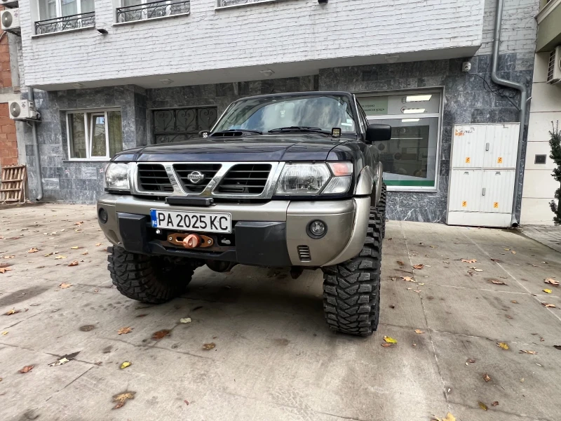 Nissan Patrol, снимка 4 - Автомобили и джипове - 52494416