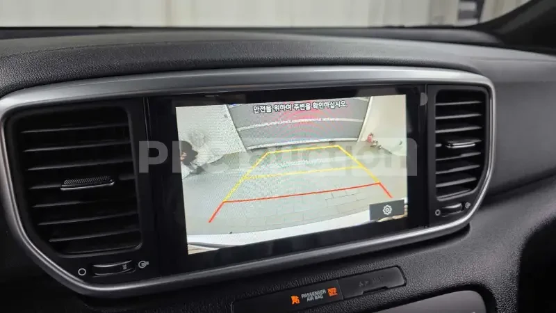 Kia Sportage 2.0 CRDI/ОБДУХВАНЕ / DISTRONIC / ВКЛЮЧЕН ТЕХНОТЕСТ, снимка 9 - Автомобили и джипове - 54208958