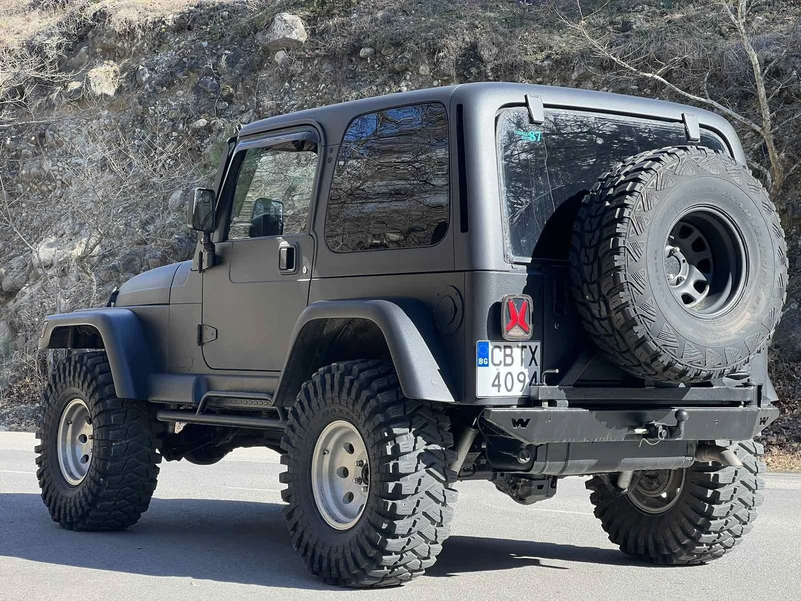 Jeep Wrangler 4.0 SAHARA TJ - изображение 5