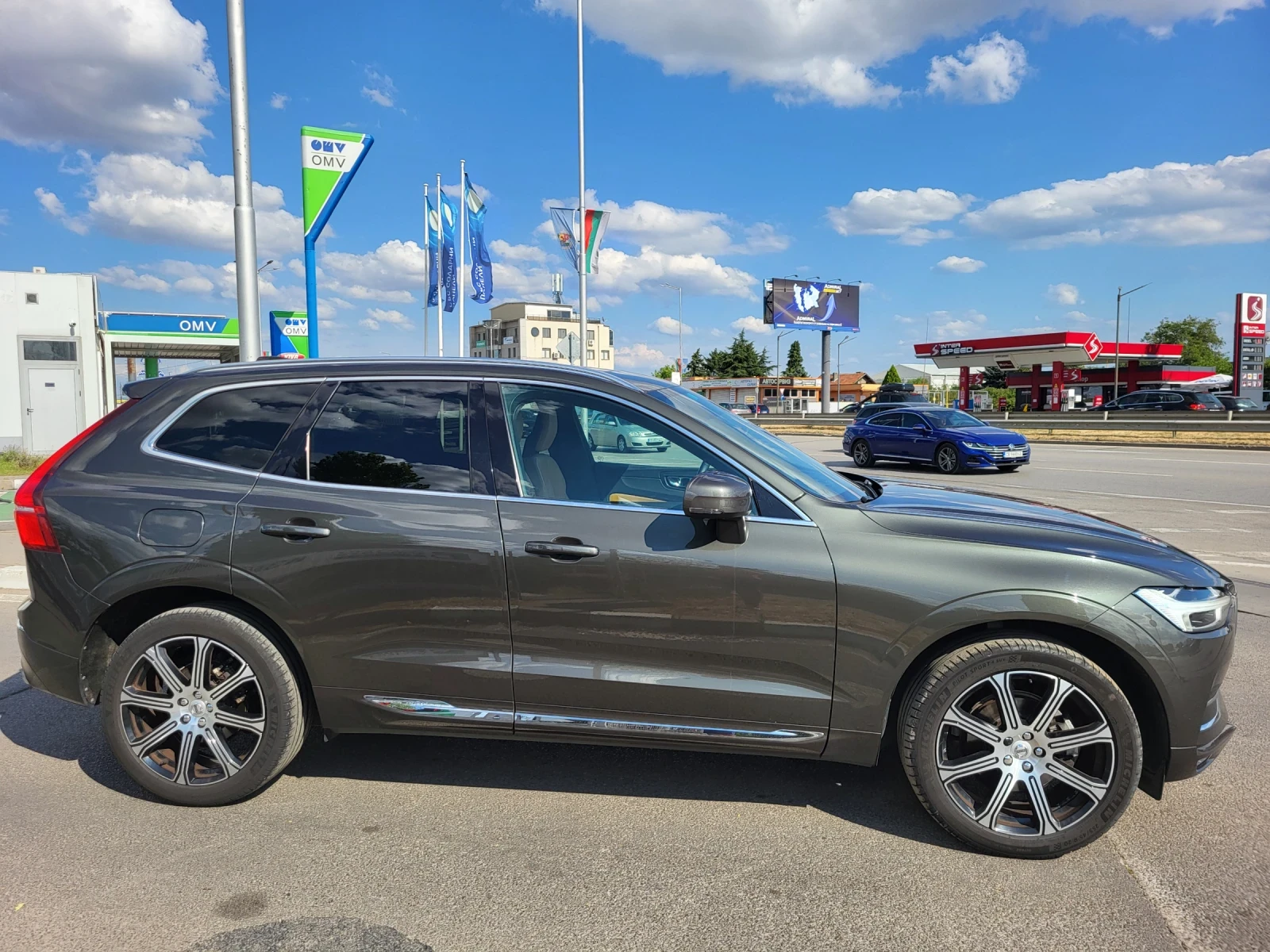 Volvo XC60 2.0 D4 190 KC INSCRIPTION ВСИЧКИ ЕКСТРИ EURO 6D - изображение 4