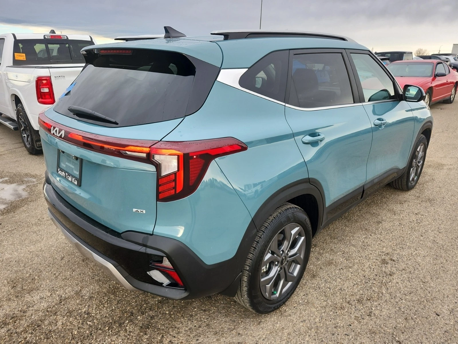 Kia Seltos 2L 4cyl AWD, снимка 3 - Автомобили и джипове - 53950827