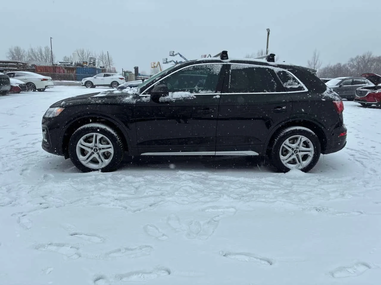 Audi Q5 * Komfort * CARFAX * ДИСТРОНИК * КАМЕРА * ПОДГРЕВ, снимка 2 - Автомобили и джипове - 53953643