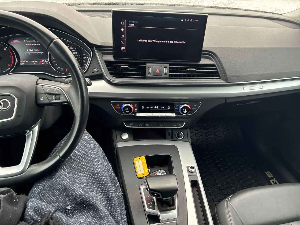 Audi Q5 * Komfort * CARFAX * ДИСТРОНИК * КАМЕРА * ПОДГРЕВ, снимка 9 - Автомобили и джипове - 53953643