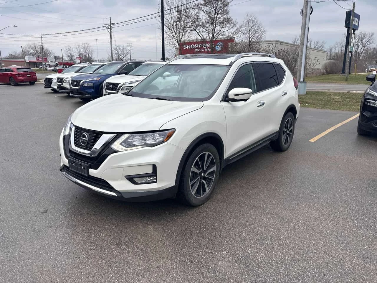 Nissan Rogue * AWD * ПОДГРЕВИ * КАМЕРА * ПАМЕТ, снимка 14 - Автомобили и джипове - 54047341