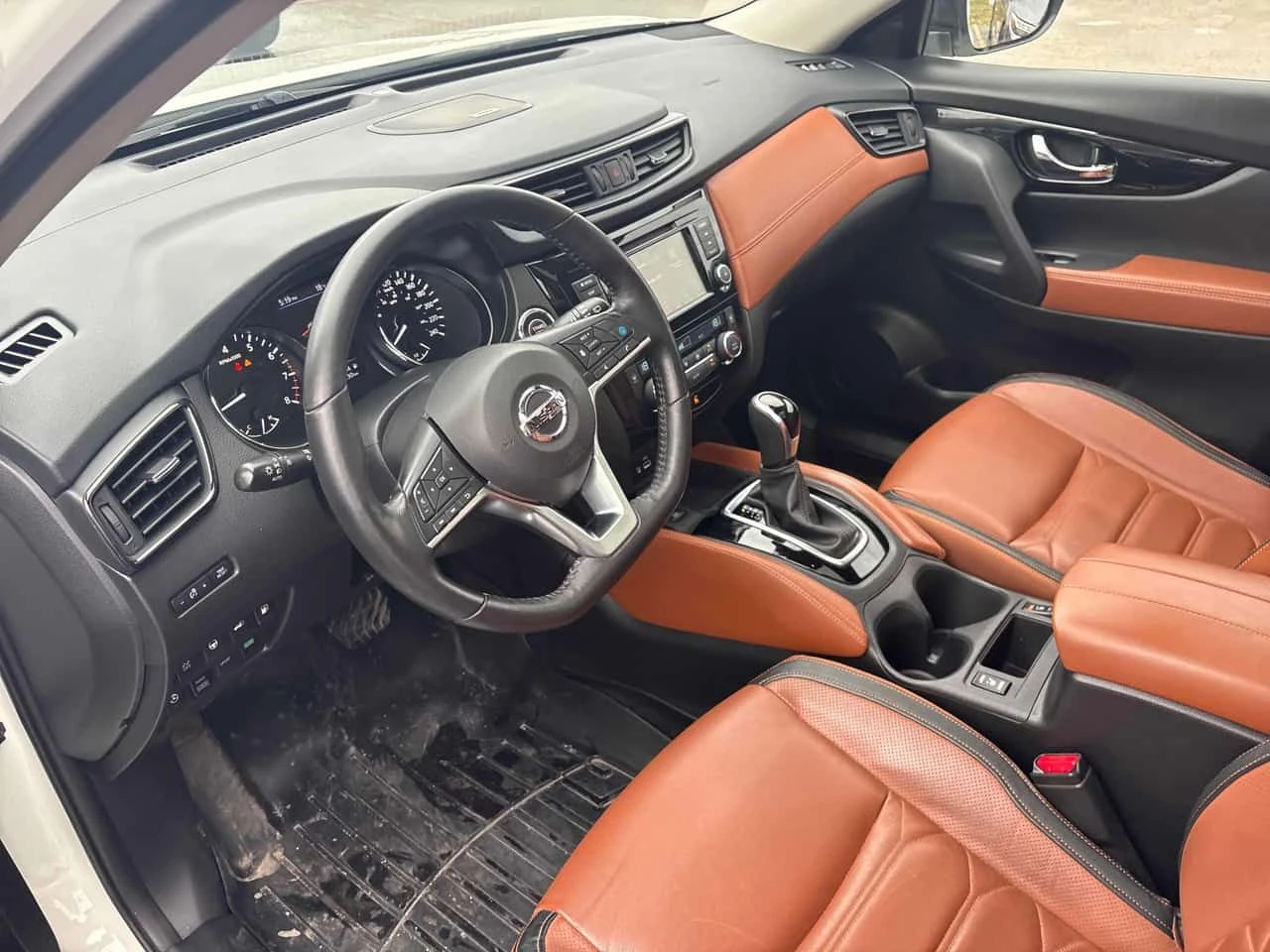 Nissan Rogue * AWD * ПОДГРЕВИ * КАМЕРА * ПАМЕТ, снимка 11 - Автомобили и джипове - 54047341