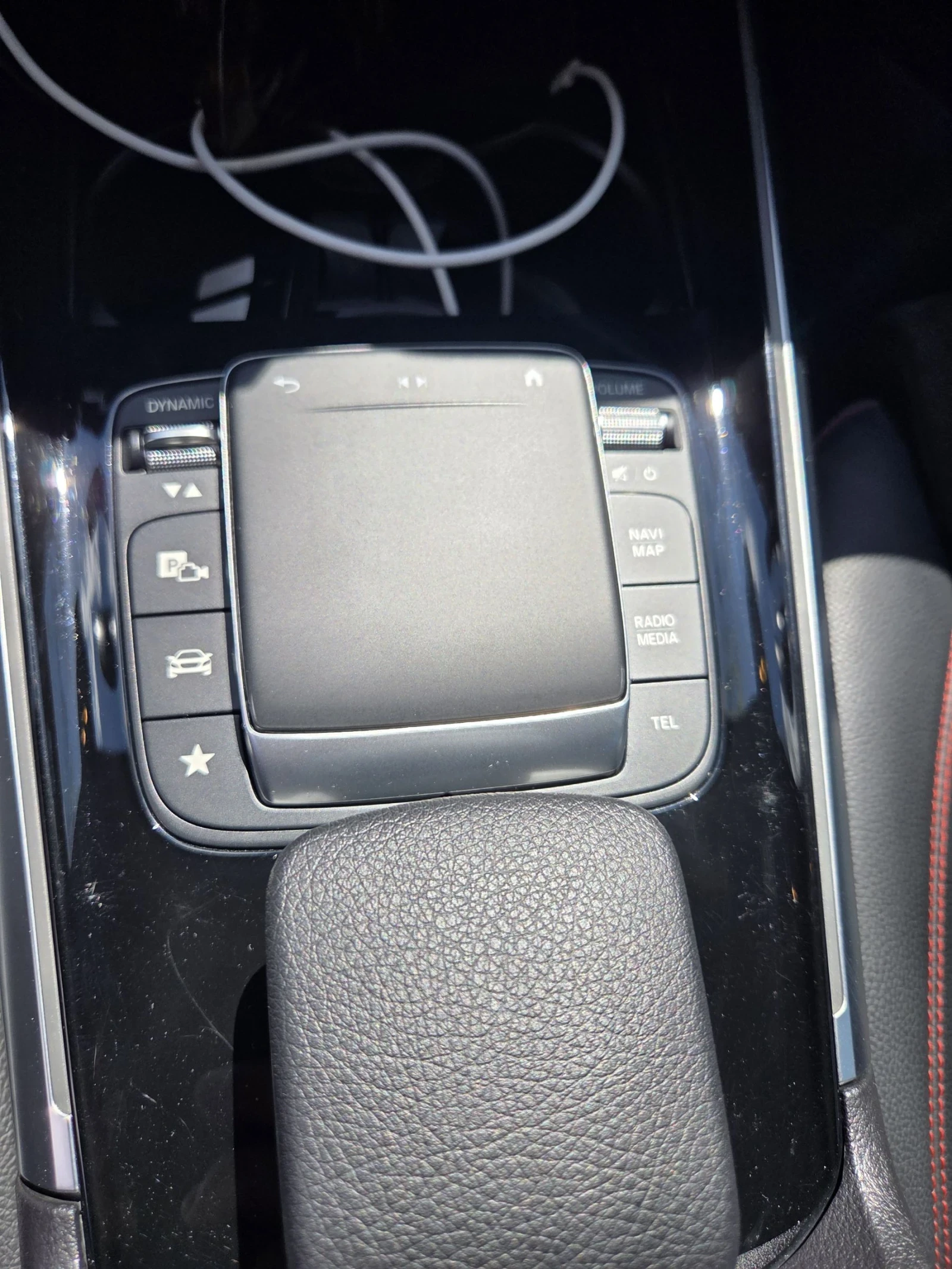 Mercedes-Benz GLB AMG 4 MATIK, снимка 12 - Автомобили и джипове - 54136423