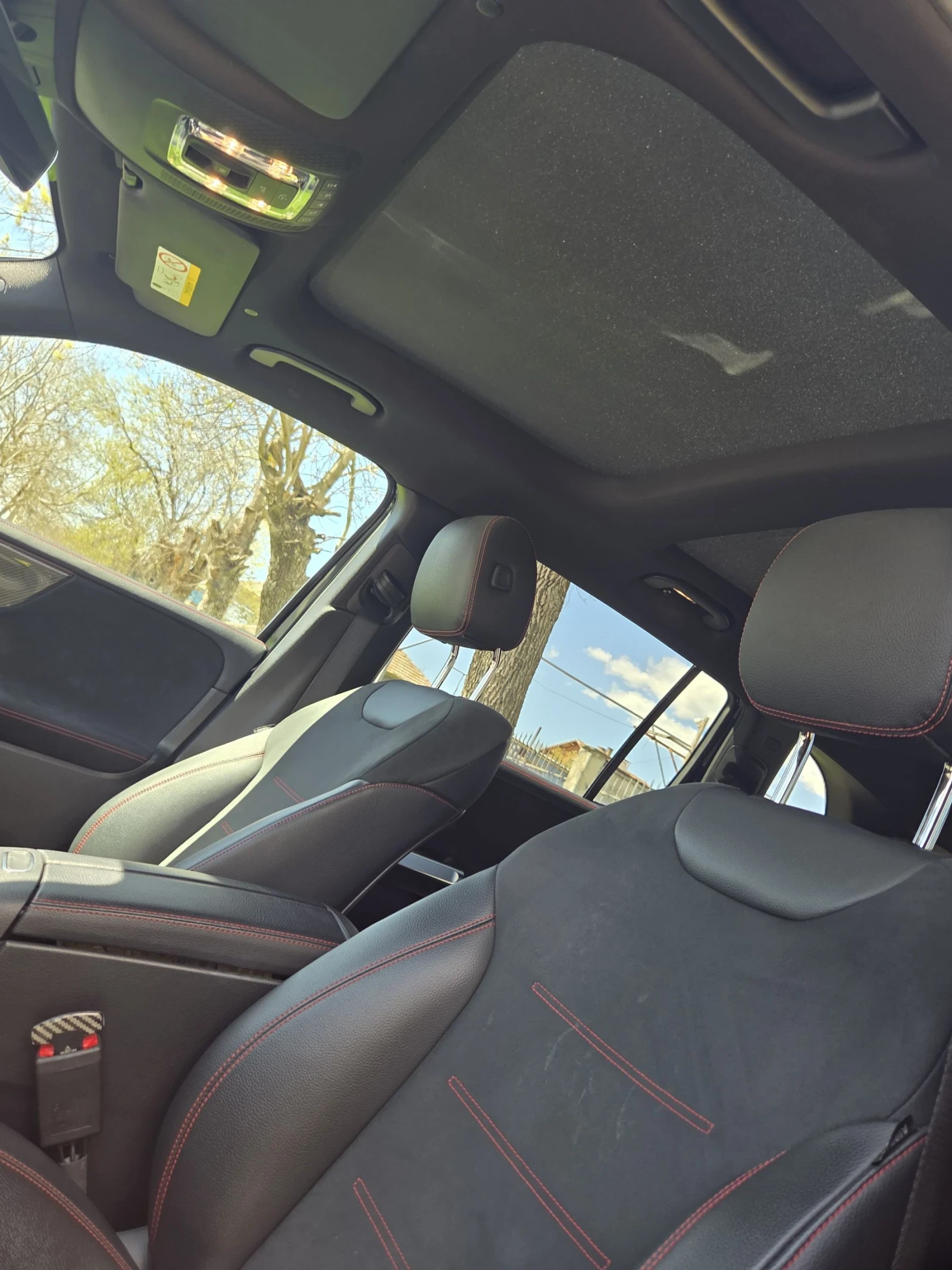 Mercedes-Benz GLB AMG 4 MATIK, снимка 11 - Автомобили и джипове - 54136423