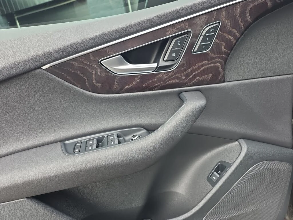 Audi Q7 Progressiv* 55 TFSI* АвтоКредит* (ЦЕНА ДО БГ), снимка 9 - Автомобили и джипове - 54900073