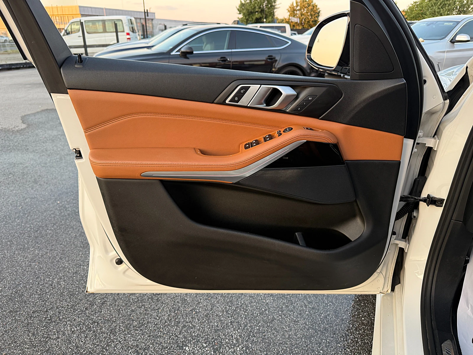 BMW X5 M PAKET-HEAD UP-VAKUM-LED-ПОДГРЯВАНЕ-DISTRONIK-FUL, снимка 8 - Автомобили и джипове - 55470321