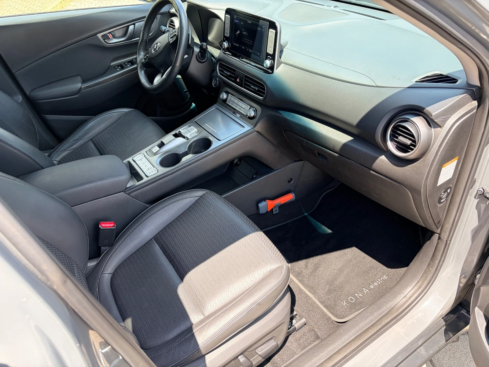 Hyundai Kona PREMIUM!!! 64kw 204kc 100% SOH!!!, снимка 6 - Автомобили и джипове - 56183346