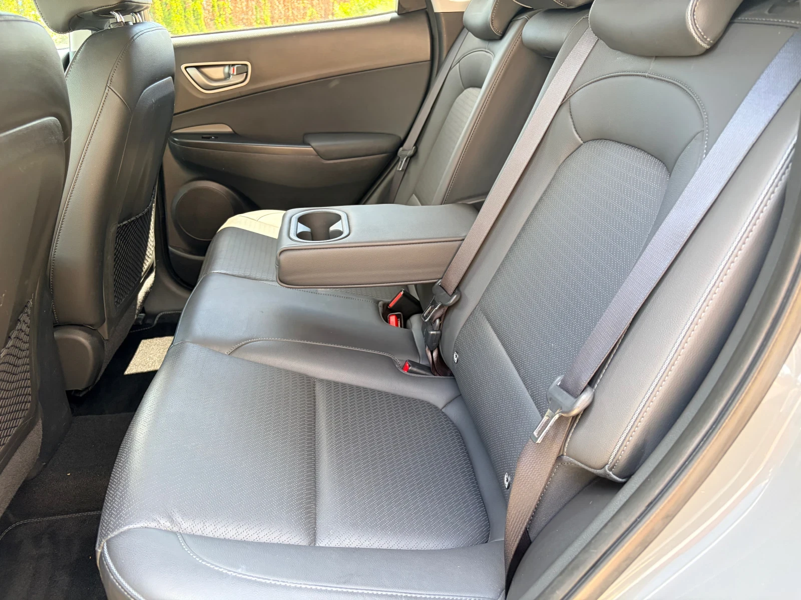 Hyundai Kona PREMIUM!!! 64kw 204kc 100% SOH!!!, снимка 12 - Автомобили и джипове - 56183346