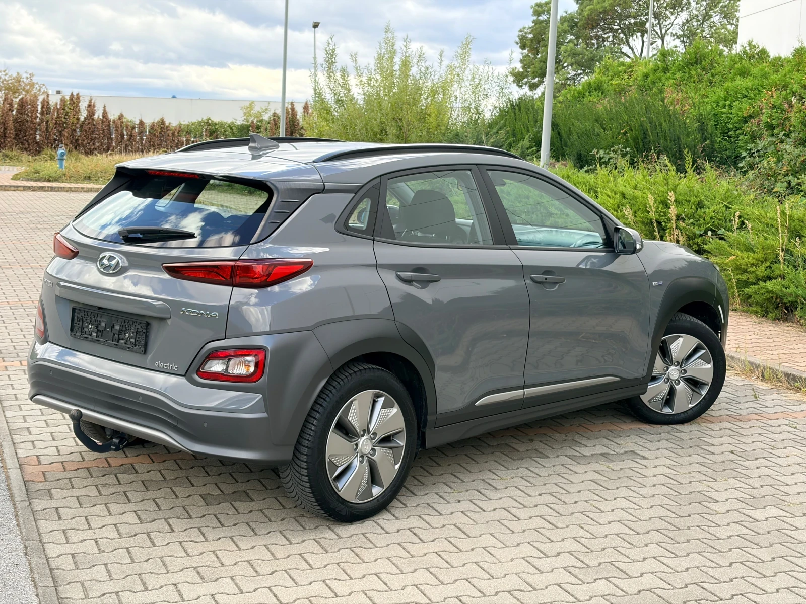 Hyundai Kona Fashion FACELIFT!!! 64kw 204kc 100% SOH!!!, снимка 4 - Автомобили и джипове - 56183346