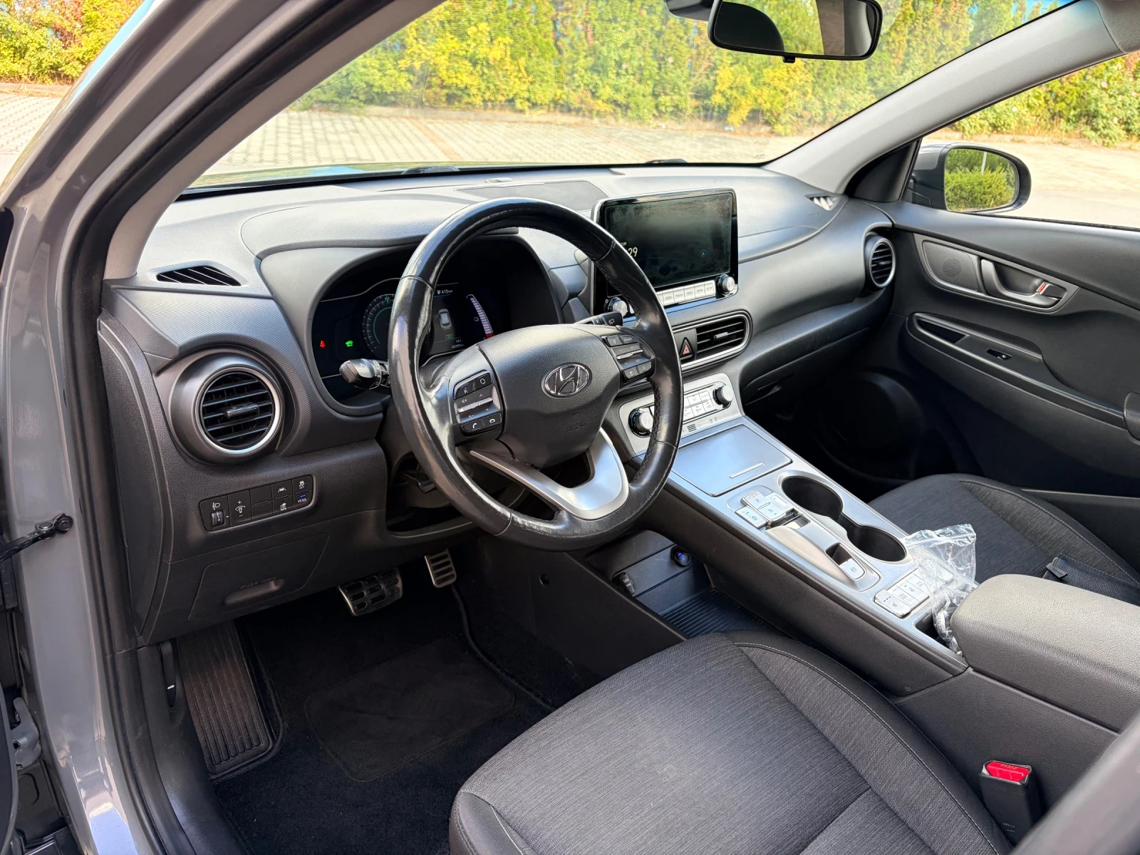 Hyundai Kona Fashion FACELIFT!!! 64kw 204kc 100% SOH!!!, снимка 5 - Автомобили и джипове - 56183346