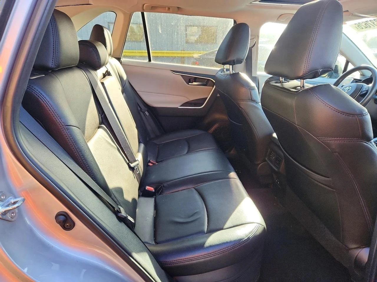Toyota Rav4, снимка 10 - Автомобили и джипове - 56689976