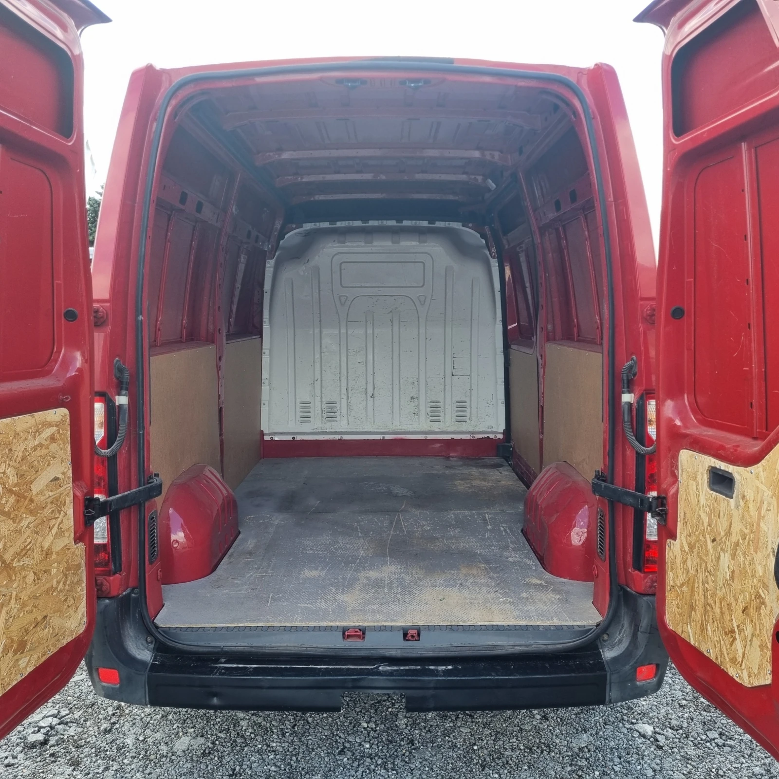 Renault Master 2.3 125кс, снимка 7 - Бусове и автобуси - 54399215