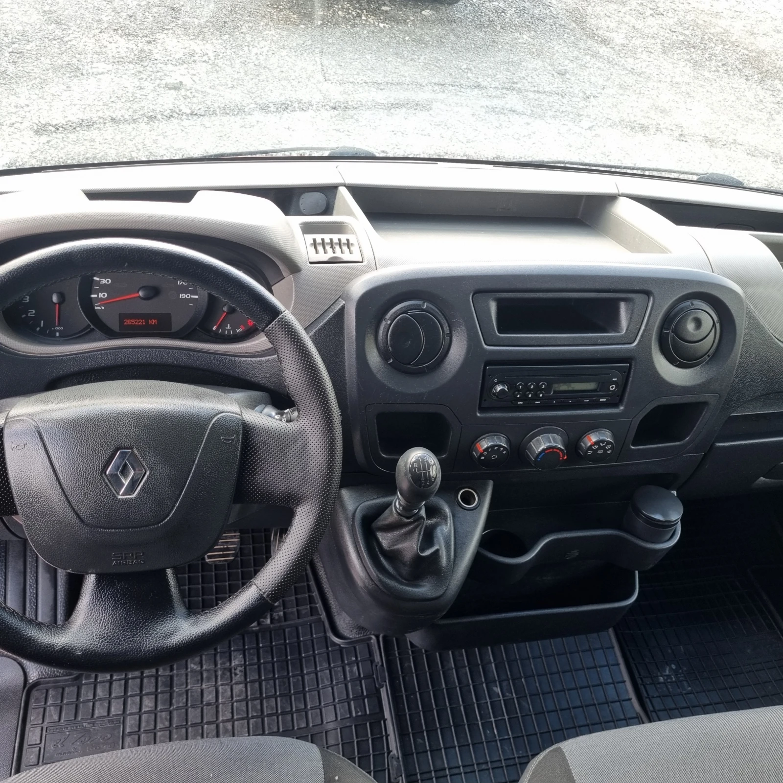 Renault Master 2.3 125кс, снимка 9 - Бусове и автобуси - 54399215