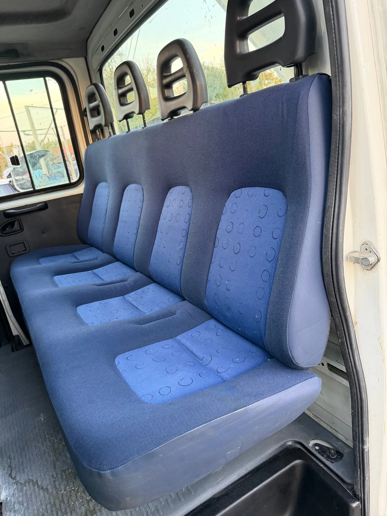 Iveco 35c13 САМОСВАЛ* 6+ 1 * КЛИМАТИК, снимка 7 - Бусове и автобуси - 56440603