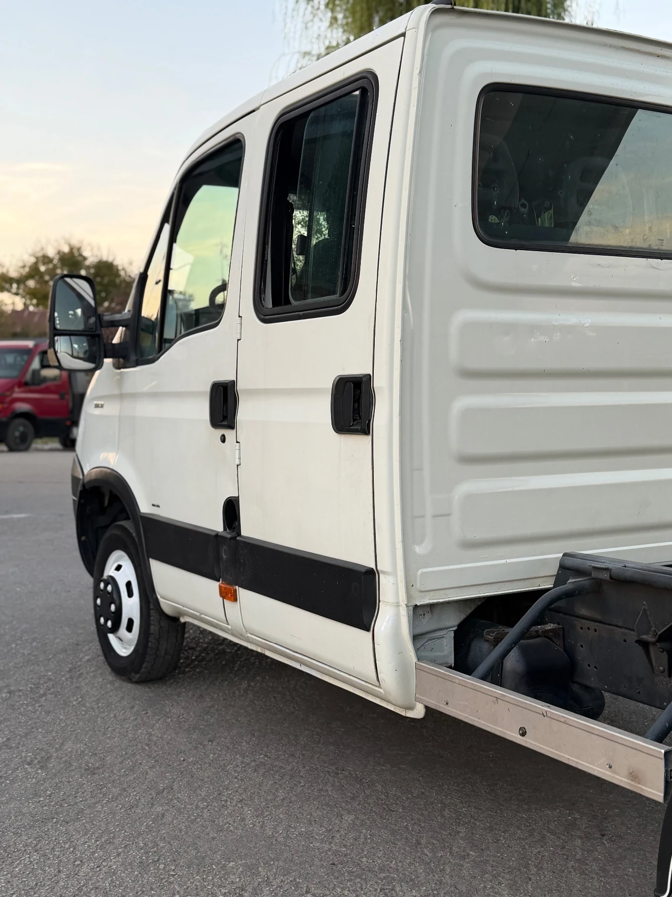 Iveco 35c13 САМОСВАЛ* 6+ 1 * КЛИМАТИК, снимка 6 - Бусове и автобуси - 56440603
