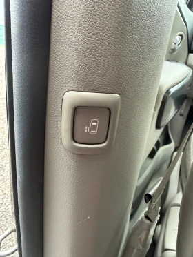 Kia Carnival НАЛИЧЕН* 8- МЕСТЕН* , снимка 14