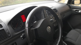 VW Touran, снимка 8 - Автомобили и джипове - 45688815