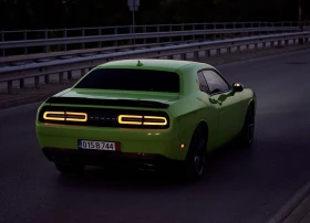 Обява за продажба на Dodge Challenger Facelift 2019г. SRT Scat Pack 6.4 HEMI V8 (485 кс) ~67 900 лв. - изображение 2