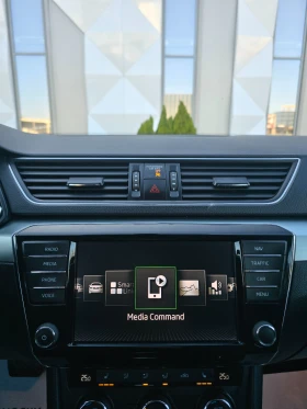 Skoda Superb 2.0Tdi DSG.Distronic - 24700 лв. / 12628.91 € - 85842196 10