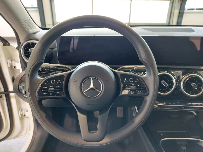 Mercedes-Benz A 180 d , снимка 6 - Автомобили и джипове - 26224958