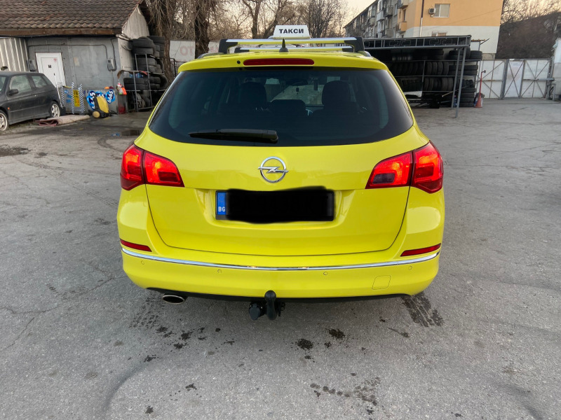 Opel Astra, снимка 8 - Автомобили и джипове - 45911708